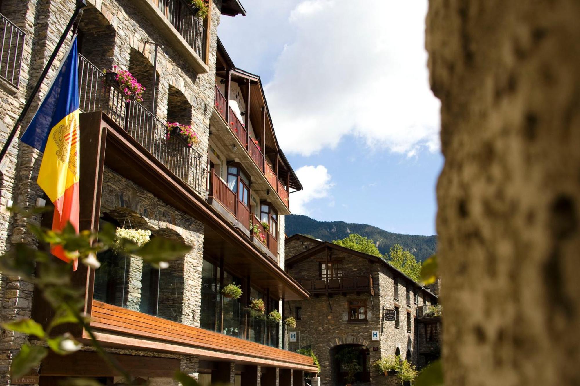 Hotel Santa Barbara De La Vall D'Ordino Exterior foto